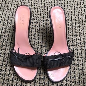 Gucci brown logo sandal size 38
